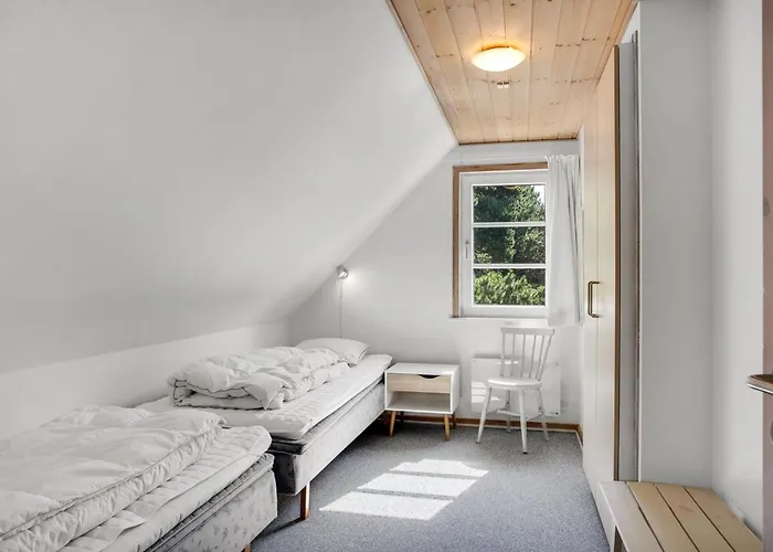 Laila - 1-2km From The Sea By Interhome