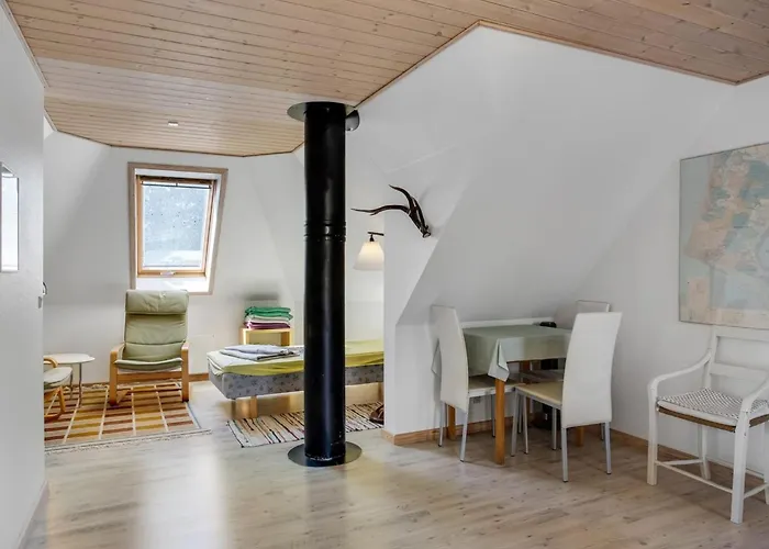 Laila - 1-2km From The Sea By Interhome