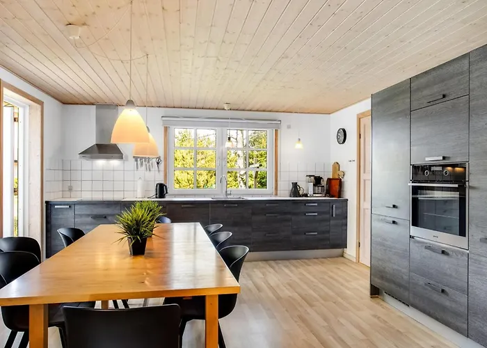 Laila - 1-2km From The Sea By Interhome Feriehus *